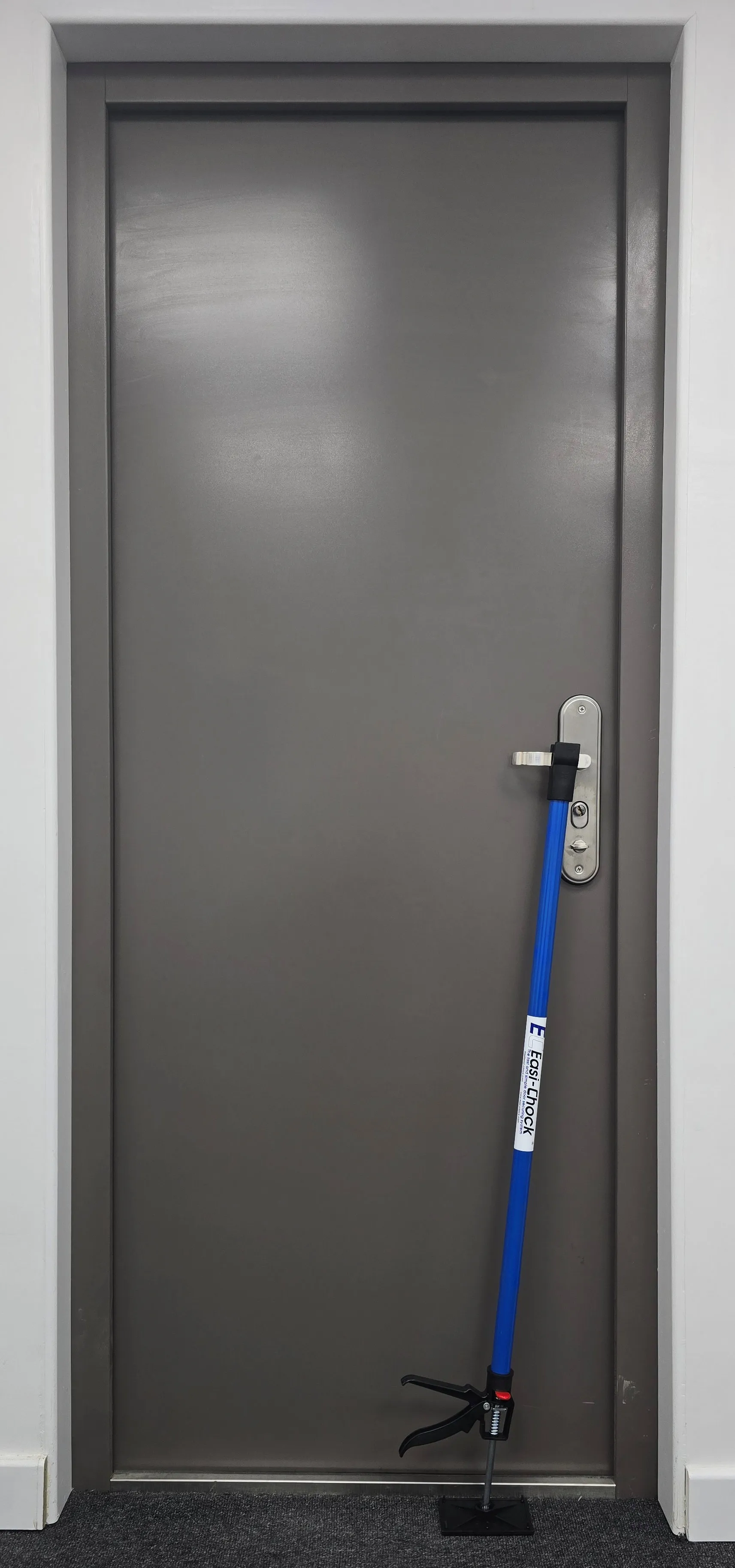 Easi-Chock Type 1 installed on ship door